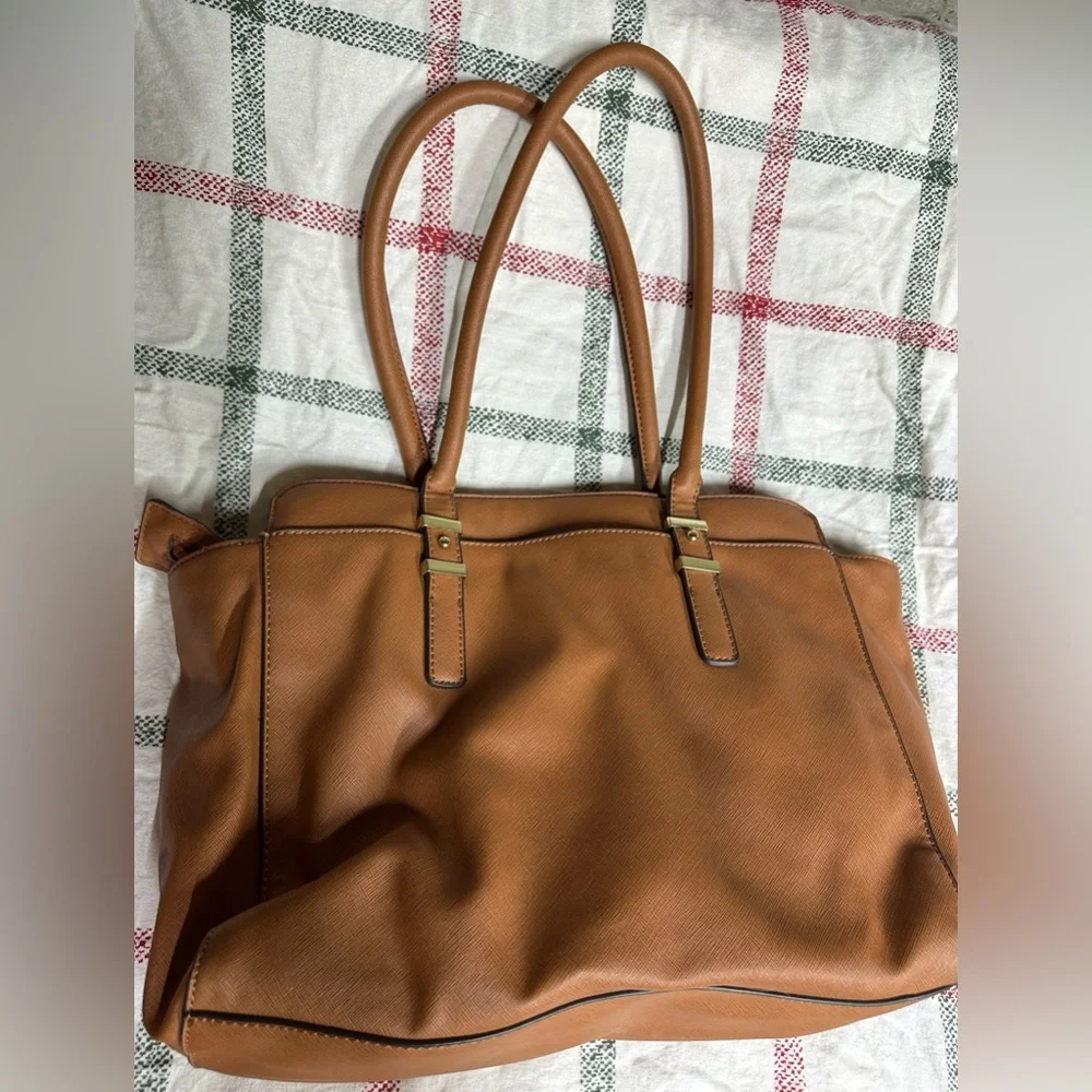 Tan Large Handbag - Picture 3 of 5